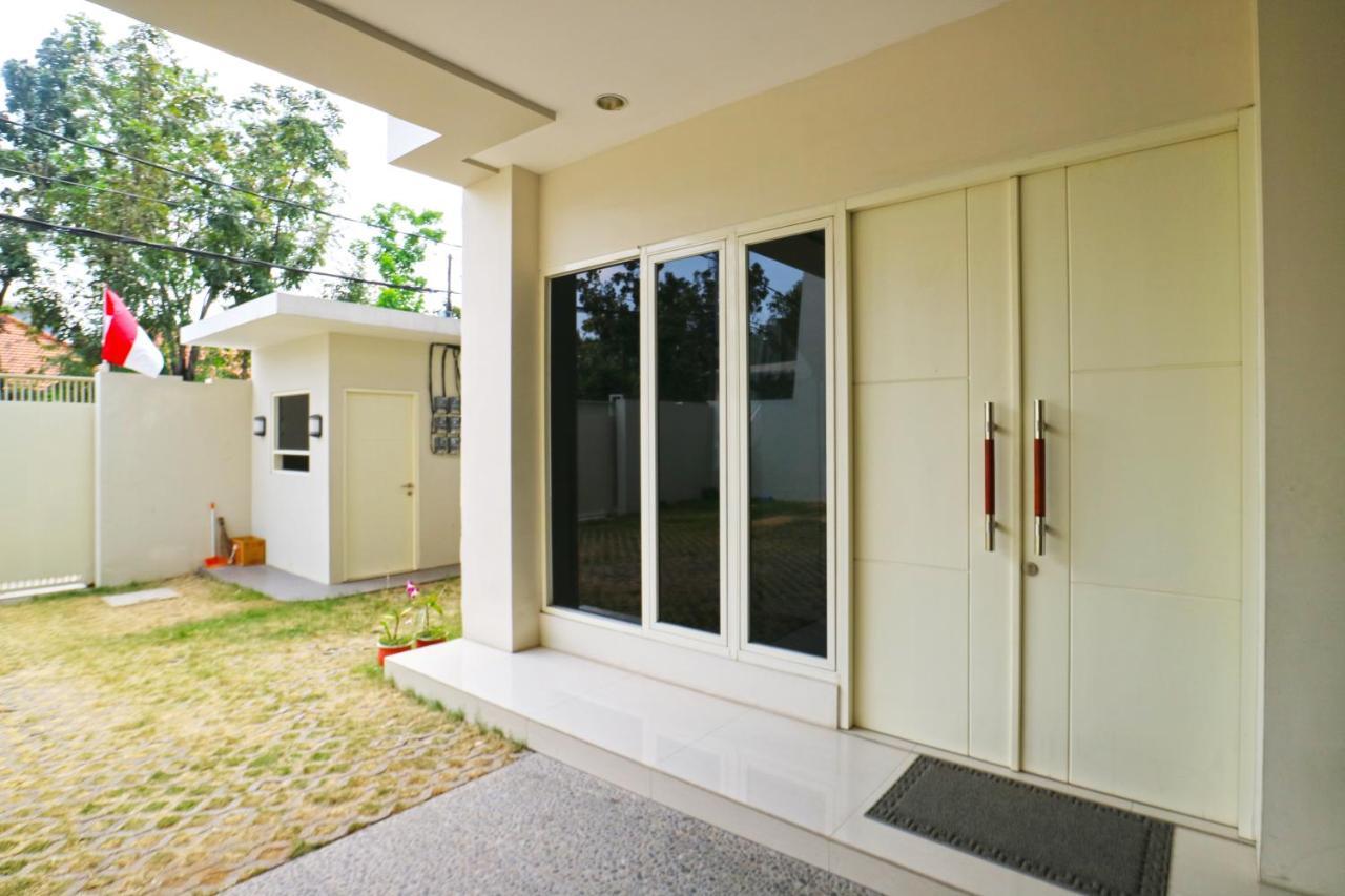 Velozip Kos Exclusive Apartment Surabaya Ngoại thất bức ảnh
